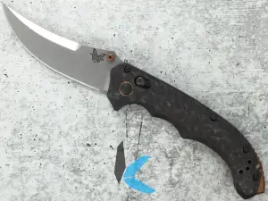 Benchmade 865-02 Mini Bedlam, Scimitar Blade, Carbon Fiber Handles