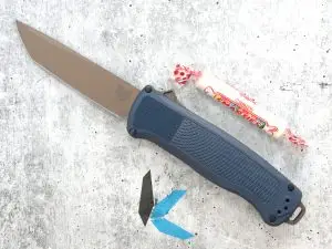 Benchmade Shootout 5370FE-01 Blue Handle FDE Blade