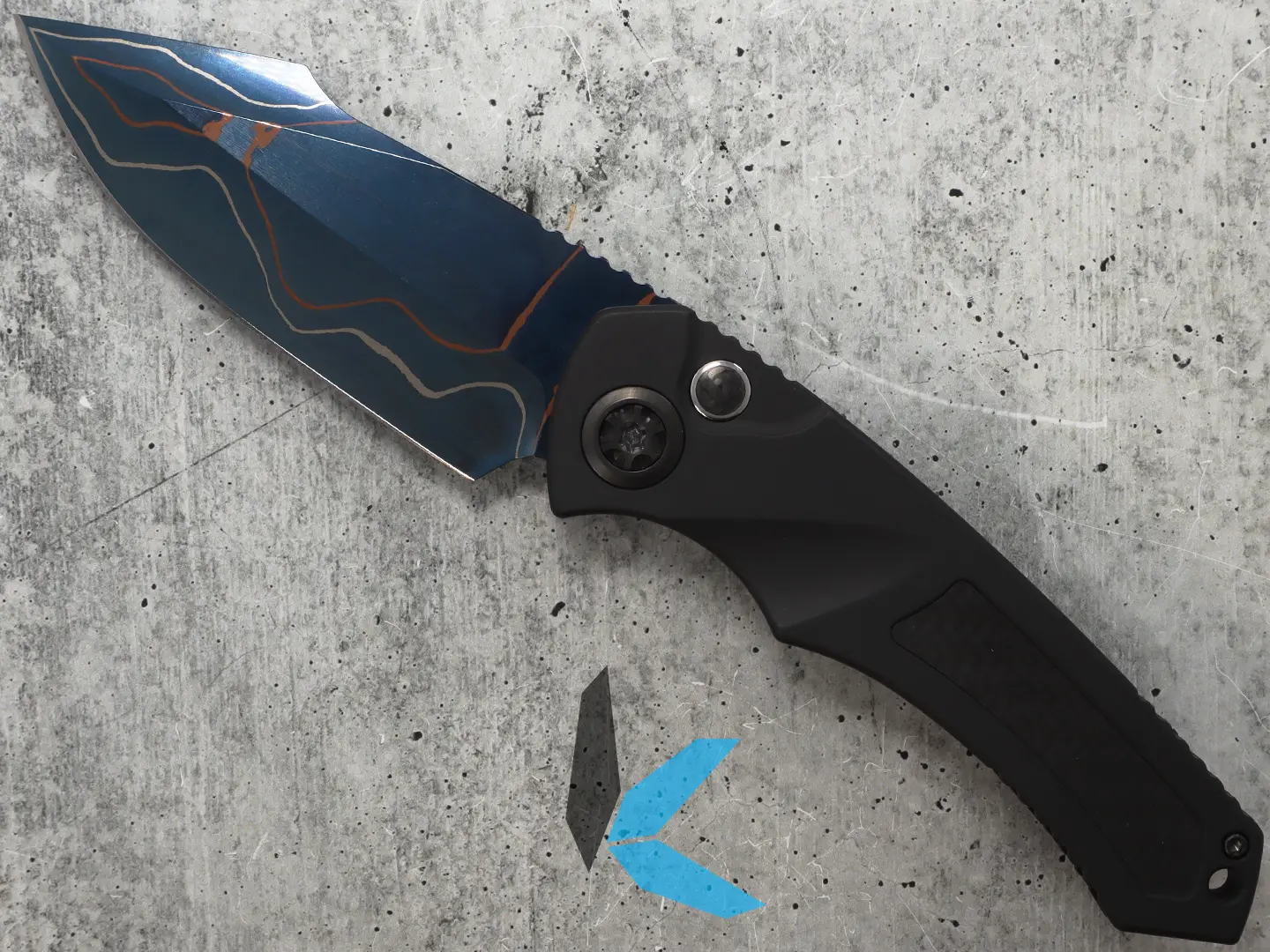 Heretic Knives S/N 018 Pariah Auto Blued Baker Forge Elite