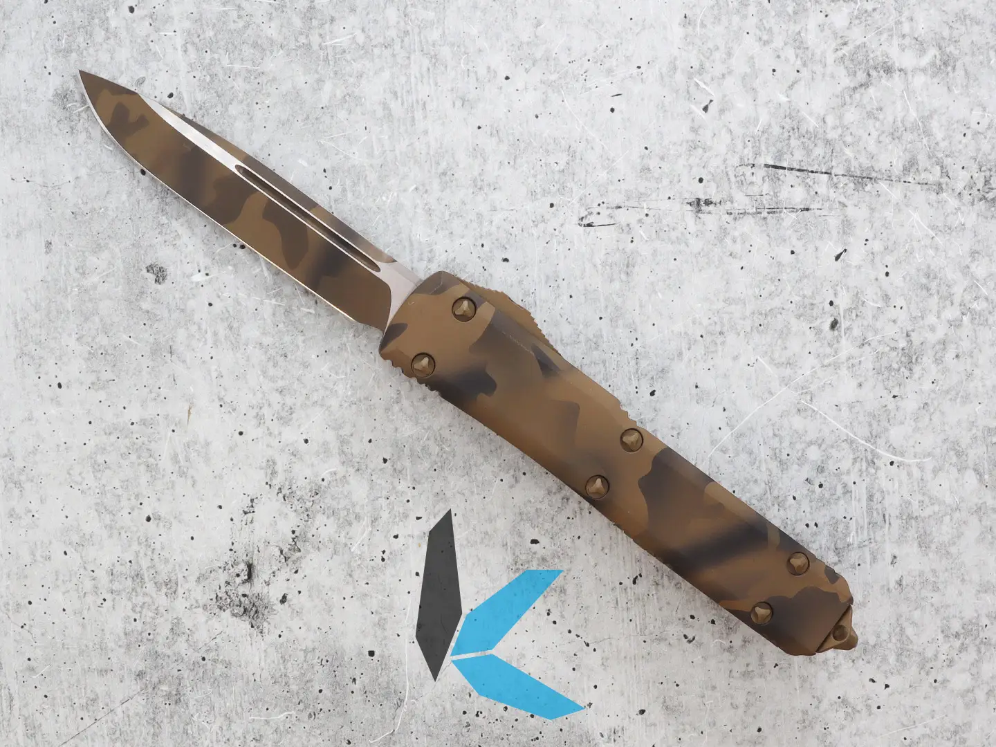 Microtech 121-1CCS Signature Series Coyote Camo Standard Ultratech S/E