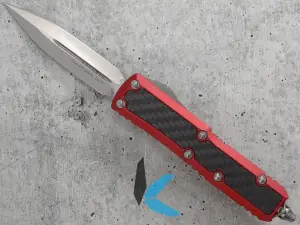 Microtech Daytona D/E Sig Series, Red, Carbon Fiber Inlay 126-10 RDCFIS