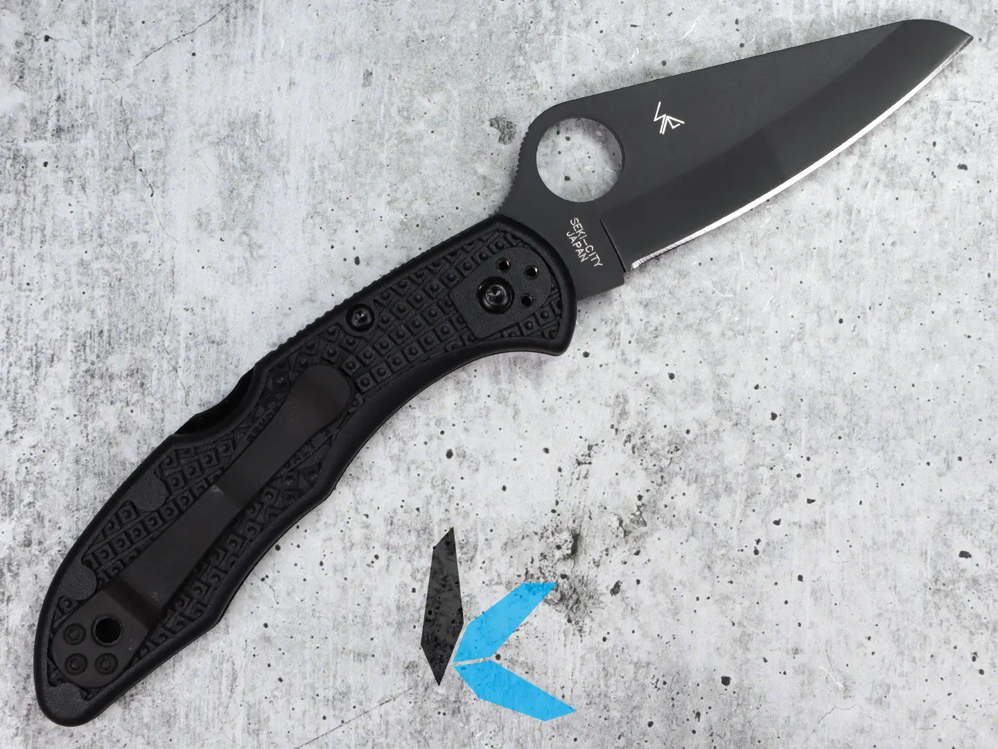 Spyderco Salt FRN Handle H1 Black Blade C88BBK2 - Image 2