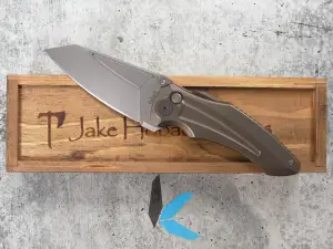 Used Hoback Knives Sumo with Original Wood Box