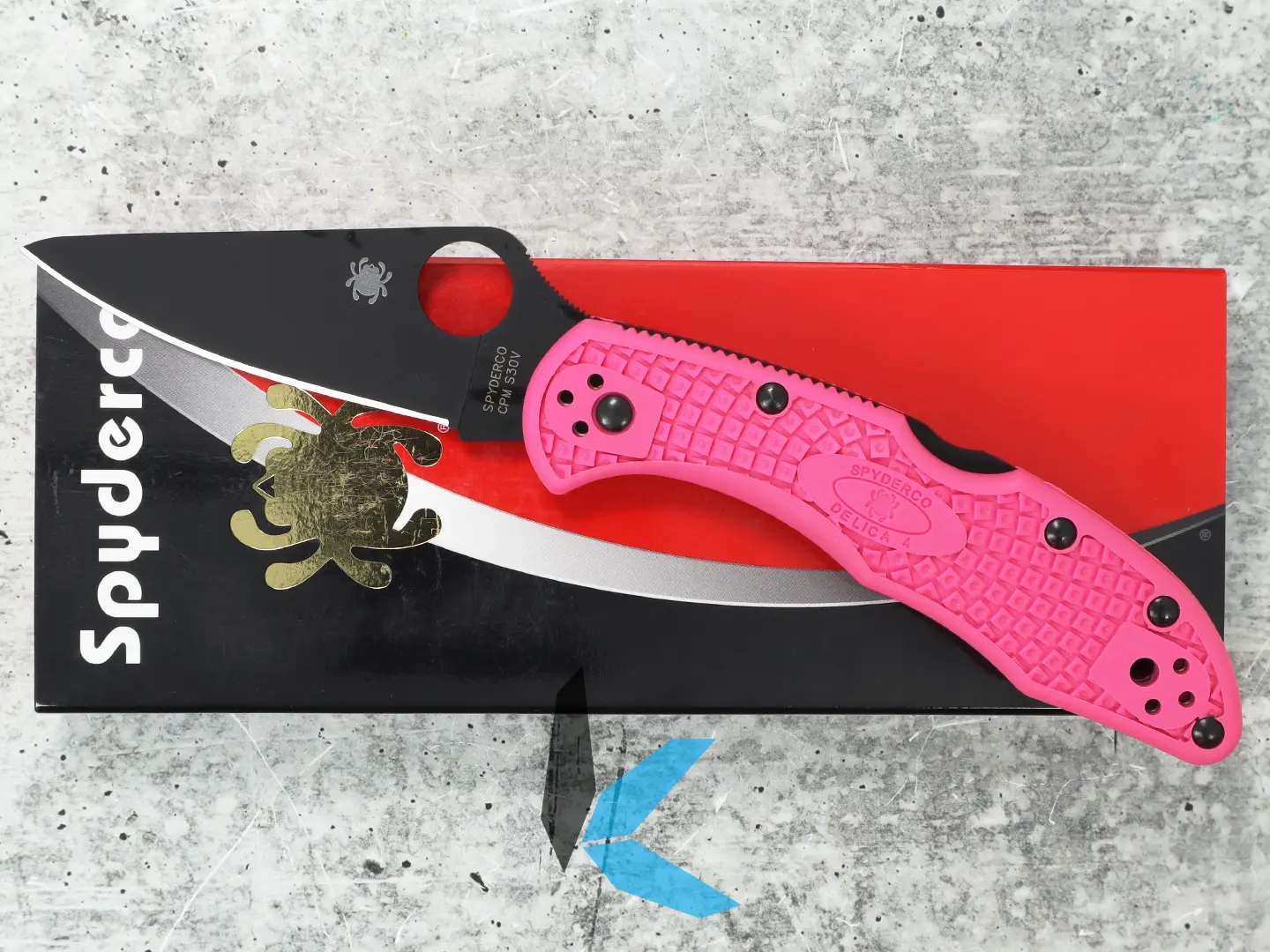 Used Spyderco C11FPPNS30VBK Delica Blk, Pink with Box