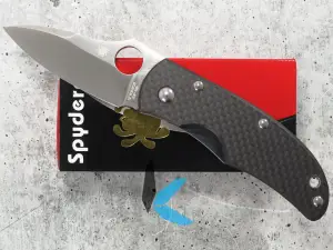 Used Spyderco C22CFPE Walker ZDP-189 with Box