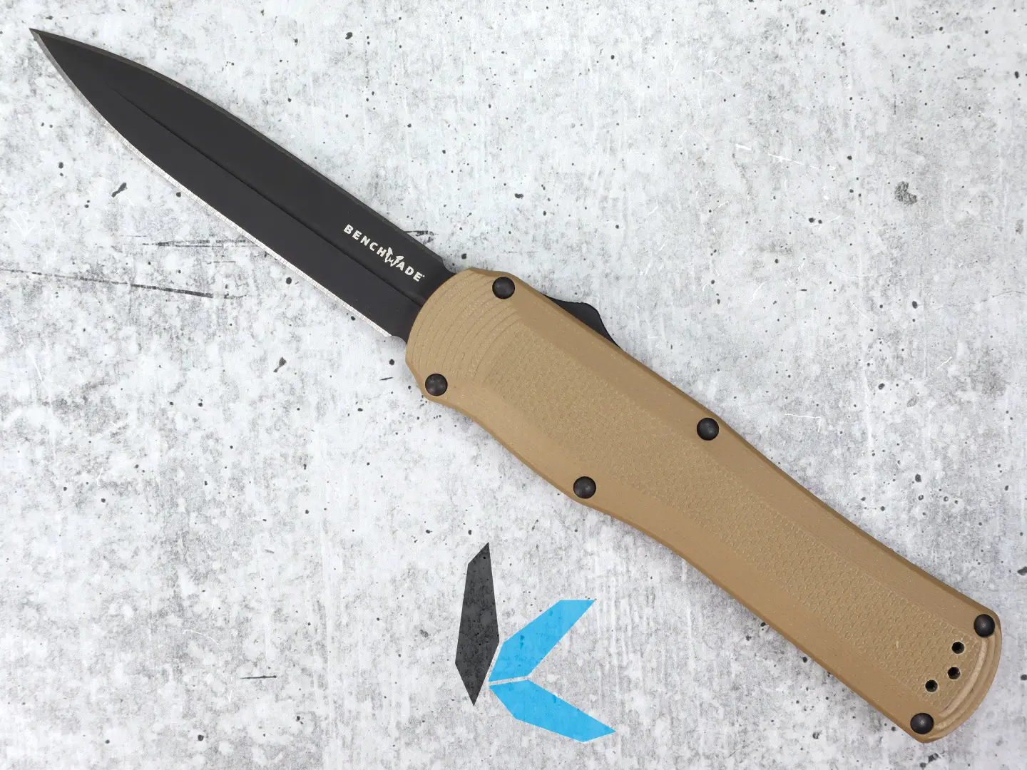 Benchmade Autocrat Tan Handle Black CPM S30V Blade 3400BK-2 - Image 2