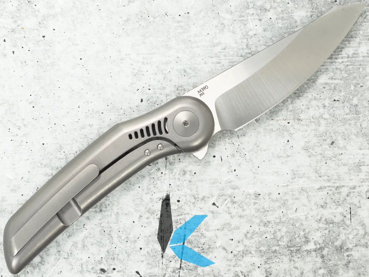 Used Reate Knives Gents #9, M390 Blade, Satin Finish Titanium with Box - Image 3