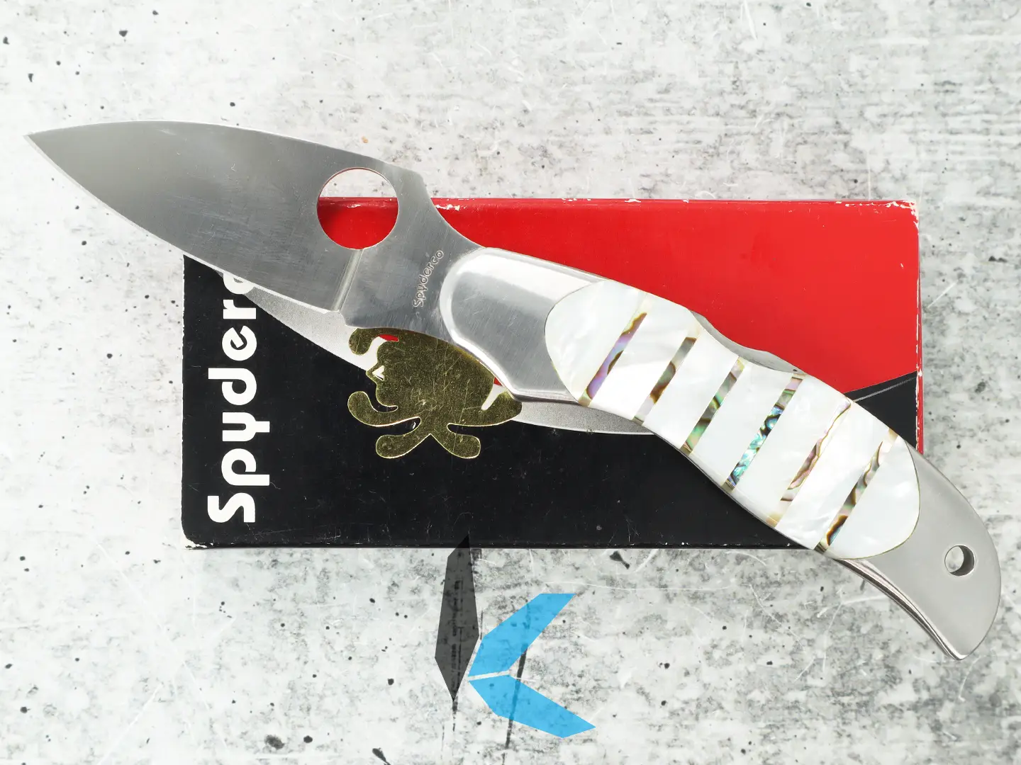 Used Spyderco C92PAPKopa Pearl/Abalone with Box