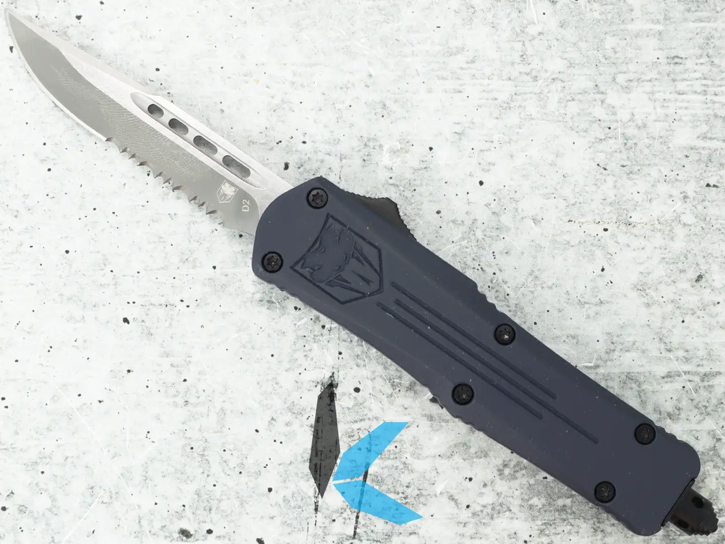 Used CobraTec Small FS-3 NYPD Blue, Drop Point Serrated, SNYFS-3DS with Case - Image 2