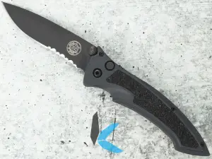 Used Masters of Defense 685 Auto Knife with Partial Serrated Blade no Box