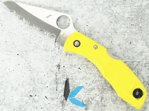 Used Spyderco Salt 2 Sheepsfoot Serrated Blade no Box