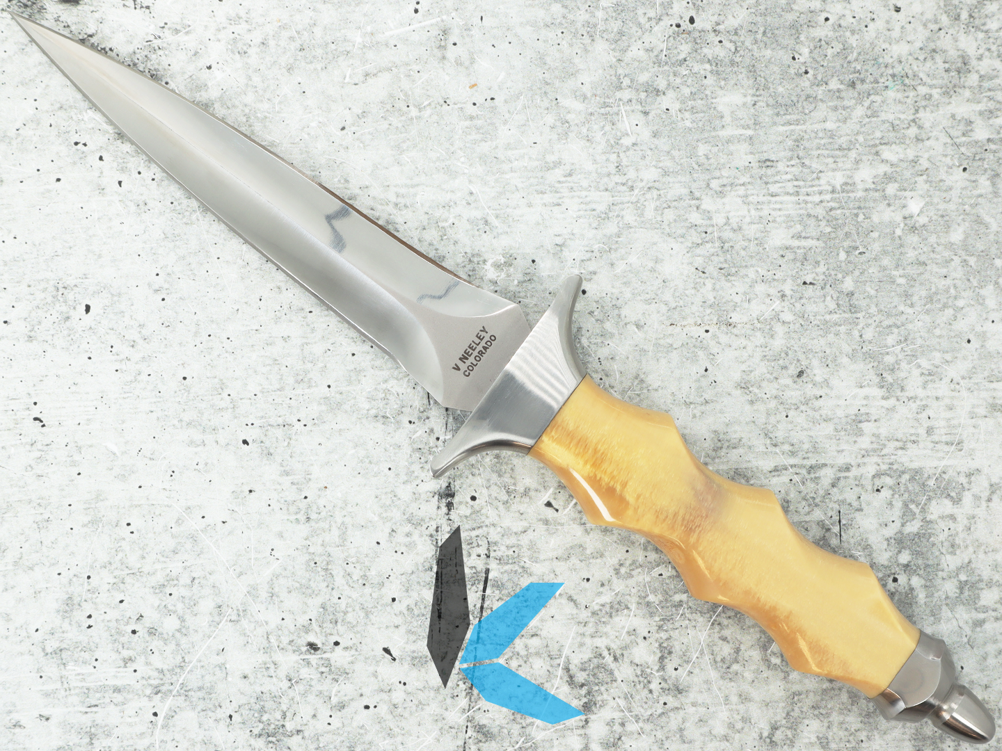 Used V Neeley Dagger with Sheath - Image 2